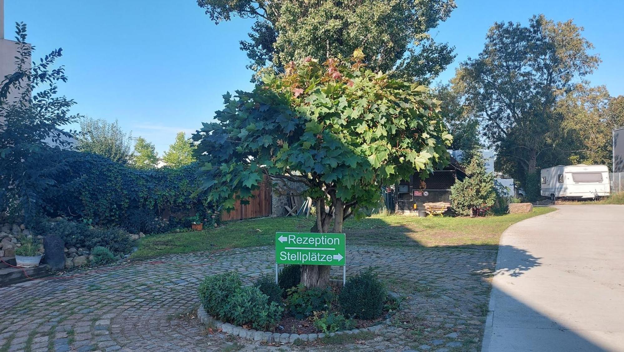 Leipzig Ferienwohnung In Ruhiger Lage Exterior photo